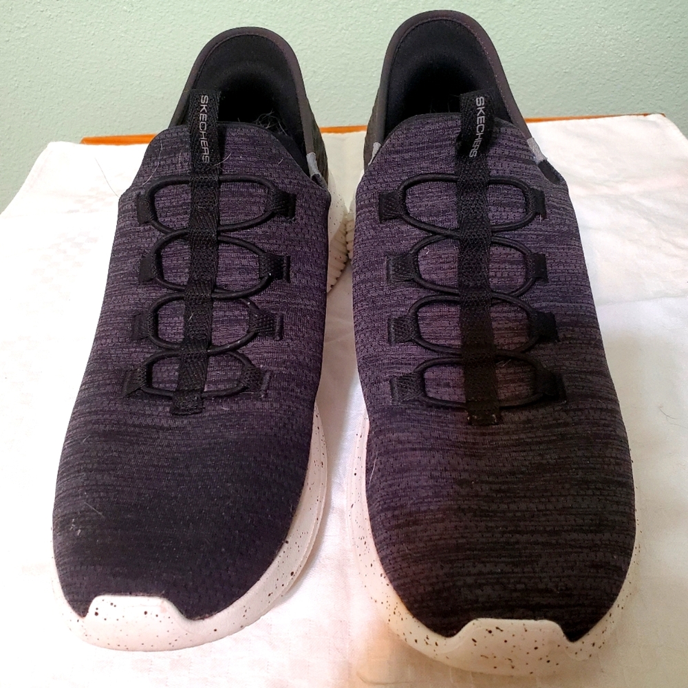 Mens slip in Skechers